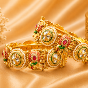 Antique Pearl Bordered Emblem Kundan Kada Bangles